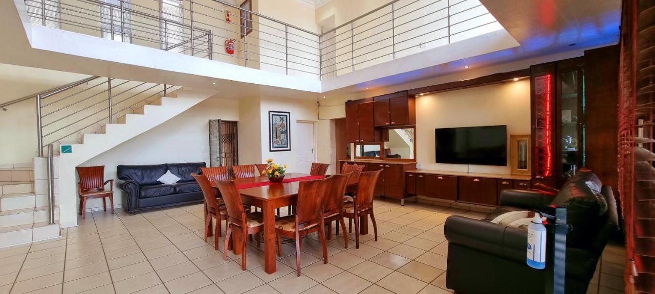 Mogwase Asda Guesthouse מראה חיצוני תמונה